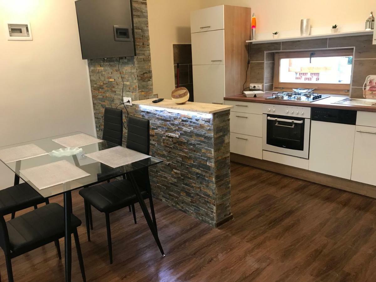 Candy Apartman Keszthely Exterior photo